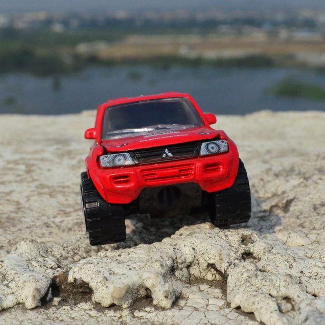 Illustration for article titled ORAT: 2002 Rallye Tunisie Winner - The 205 Mitsubishi Pajero